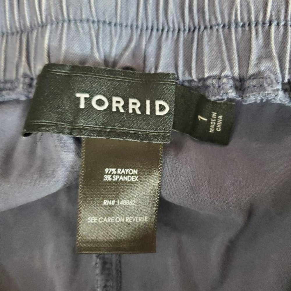 Torrid Jogger Pants Womens 1x Stretch Challis Midrise Cargo Acid Wash Relaxed - Picture 7 of 8